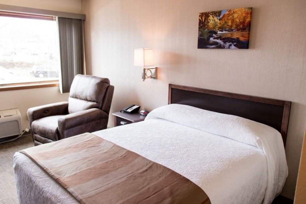 Single Queen Bed With Recliner